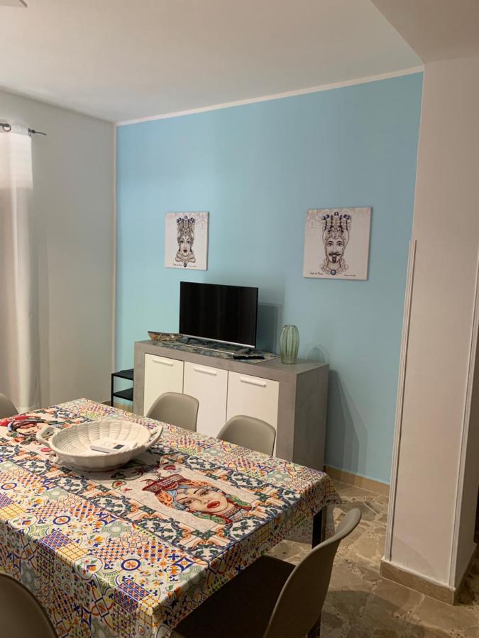 サンタ・フラーヴィア Casa Vacanze Sicilia Bedda Seasideアパートホテル エクステリア 写真